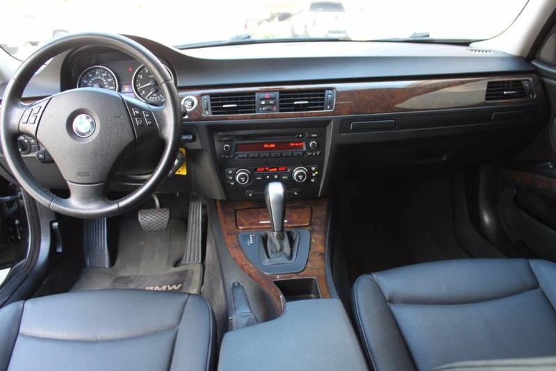 Used-2007-BMW-3-Series-328xiT-Wagon-All-Wheel-Drive-vintage