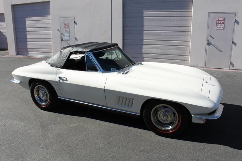 Used-1967-Chevrolet-Corvette-Roadster-Porsche